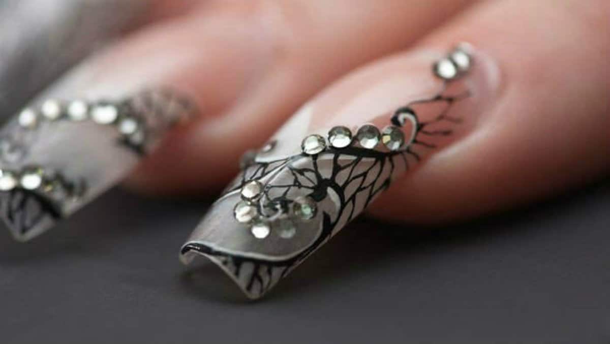 Nail design the best accessories and fun product to decorate your nail