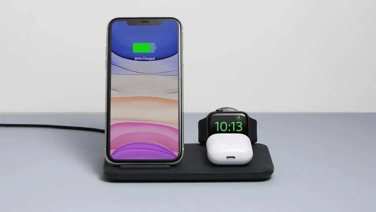 Best charging stations for iPhone Top wireless and USB charging stands and docks for iPhone AirPods and Apple Watch