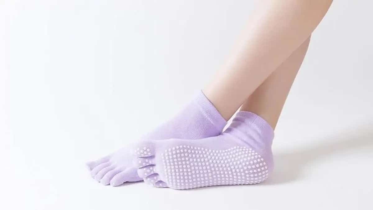 The best non slip yoga socks to buy