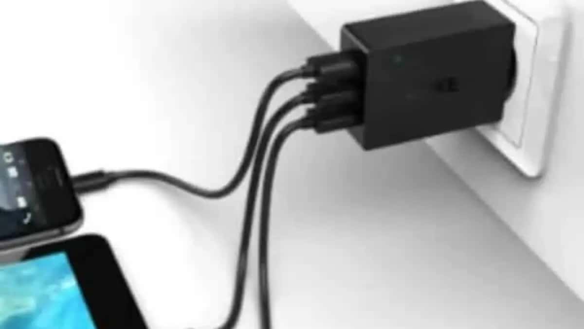Best USB Wall Charger for Android and iPhone devices