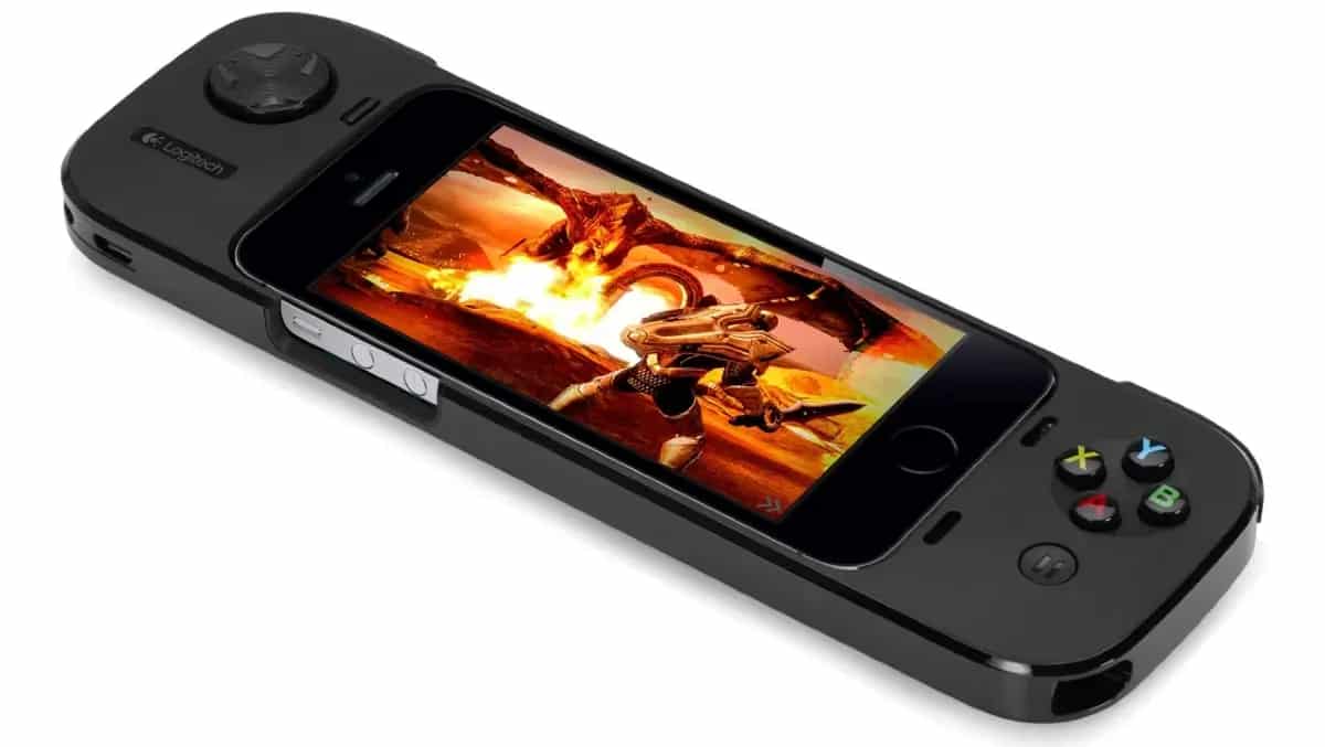 The best gaming accessories for iPhone that will turn it into a gaming device