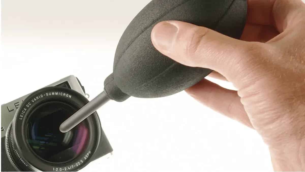 Very cool and essential DSLR accessories for your next photo tour