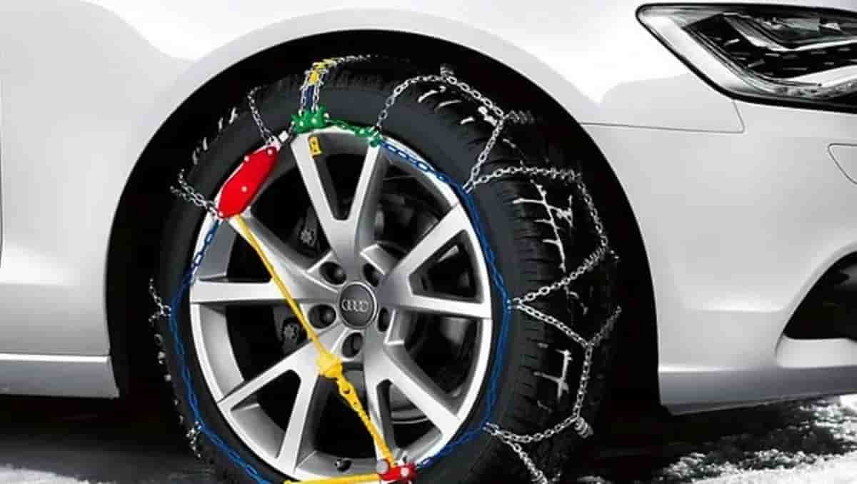 Best snow chains for car tires to drive safely in the snow