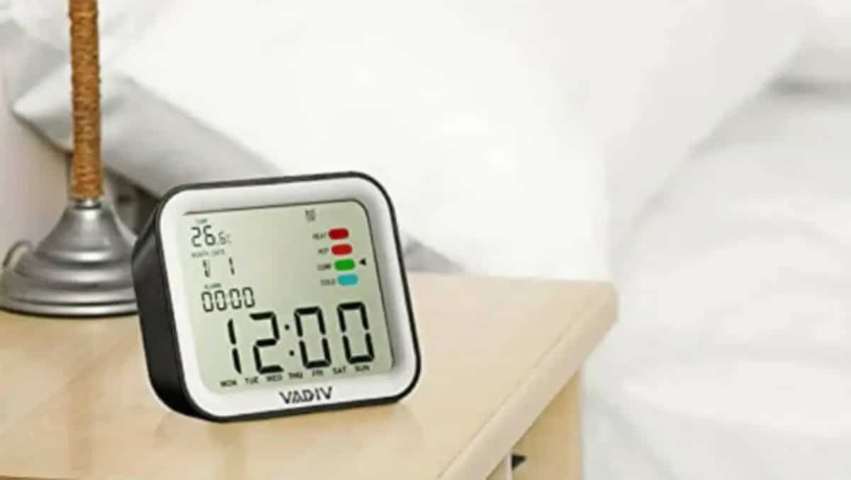 Best travel alarm clock reviews Alarm clock for travelers at best Amazon price
