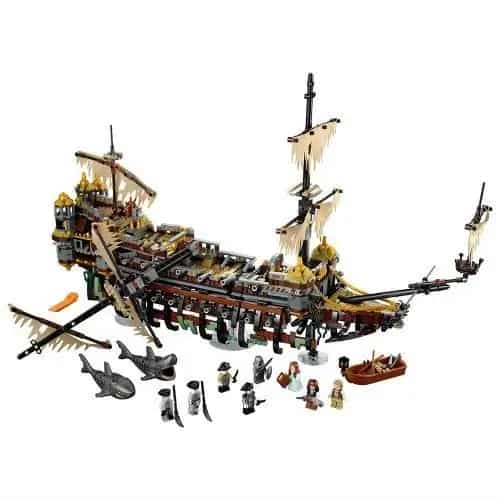 Pirates of the Caribbean Silent Mary 71042 Building Kit Ship