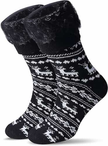 Best thermal socks for extreme cold - keep your feet warm